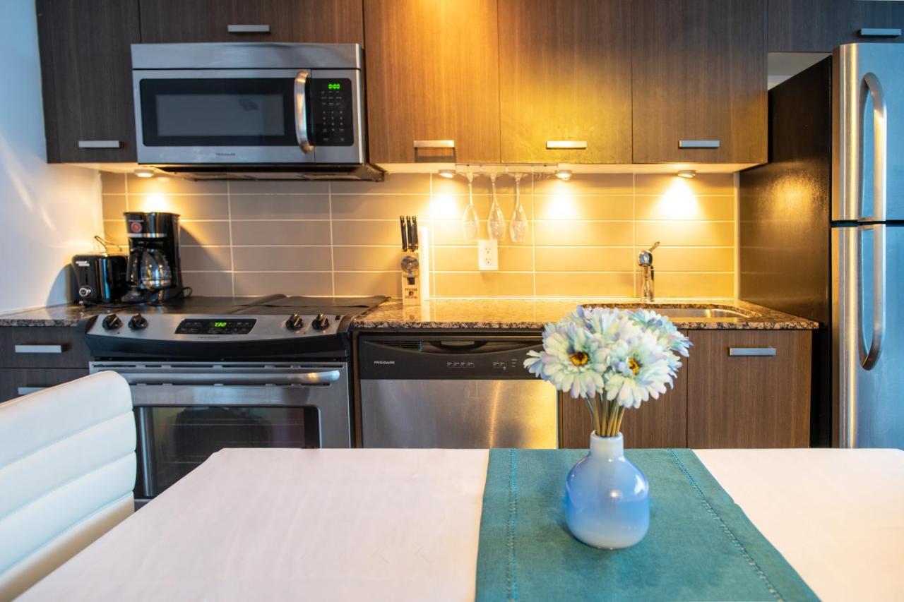 Great View High Rise In Central Toronto Exterior photo