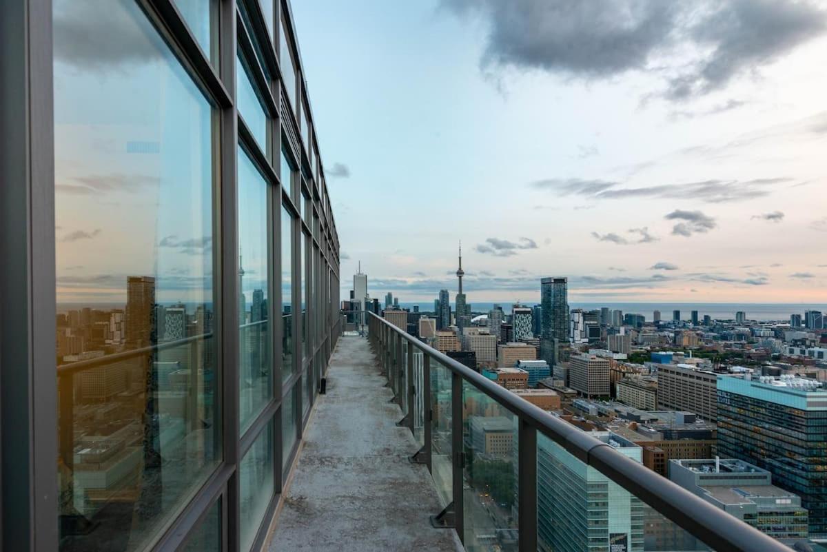 Great View High Rise In Central Toronto Exterior photo