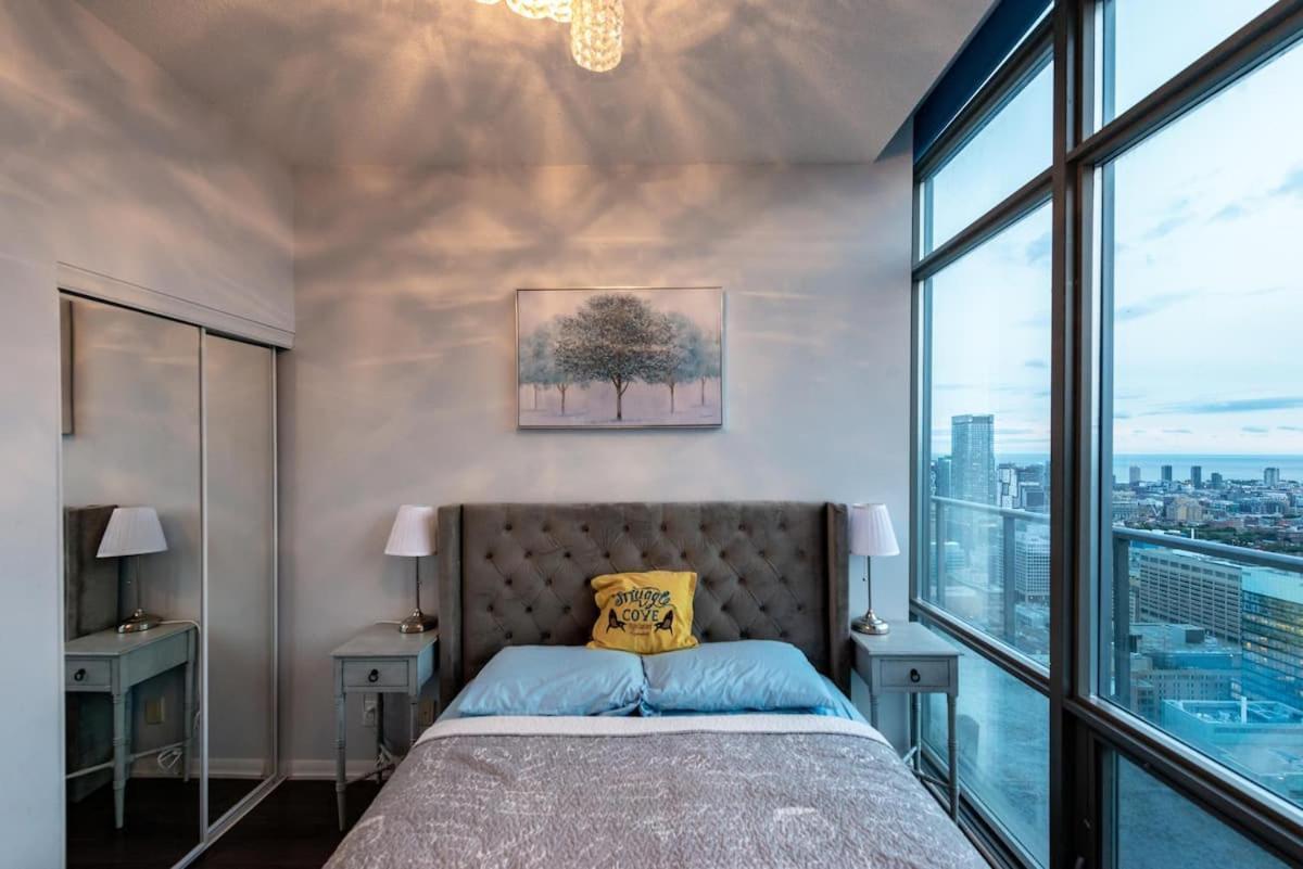 Great View High Rise In Central Toronto Exterior photo