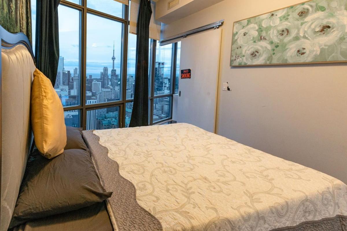 Great View High Rise In Central Toronto Exterior photo