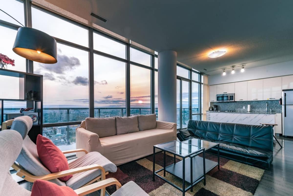 Great View High Rise In Central Toronto Exterior photo