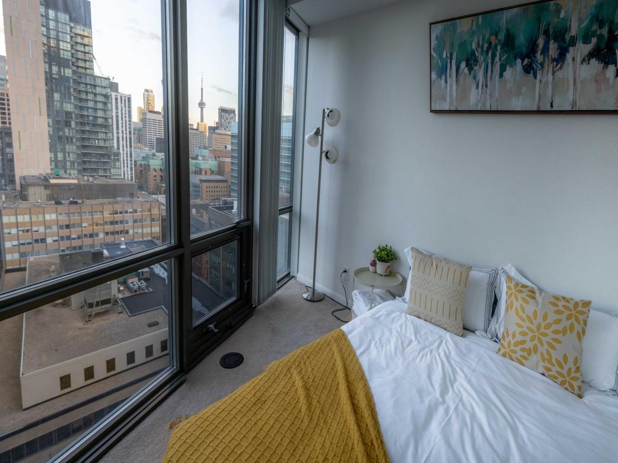 Great View High Rise In Central Toronto Exterior photo
