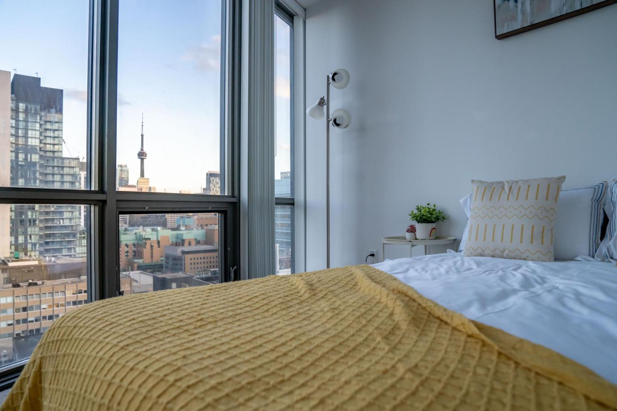 Great View High Rise In Central Toronto Exterior photo
